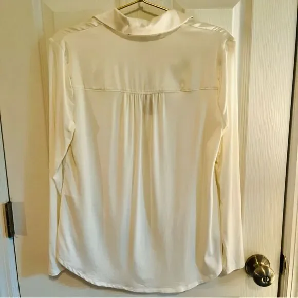 NWT White House Black Market Cream Blouse - Picture 5 of 6
